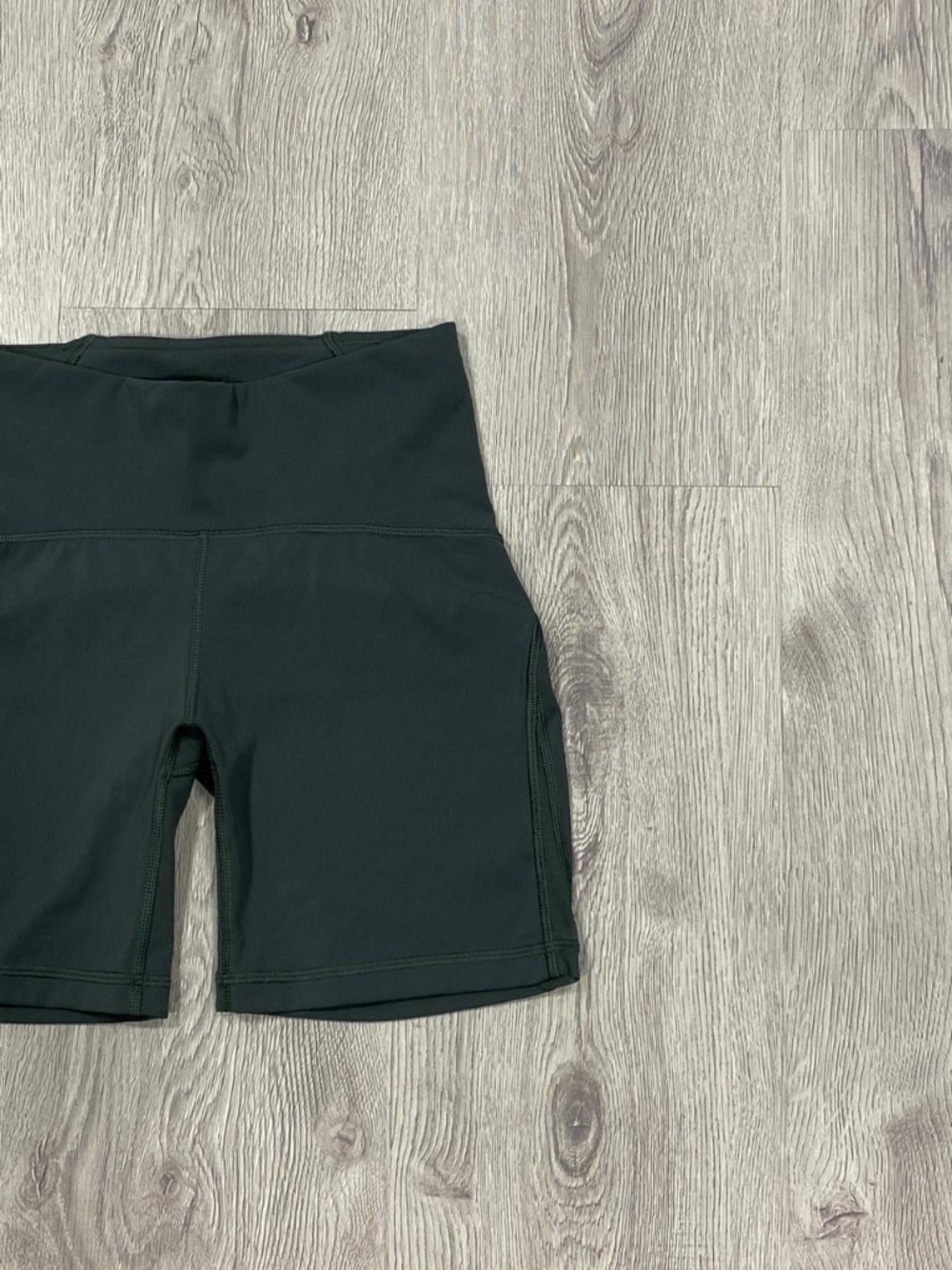 lululemon athletica Women's Black Athletic Shorts - Picture 5 of 7